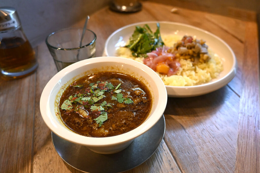 吉祥寺ピワン／牛すじカレー